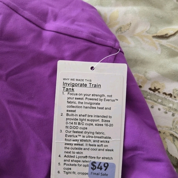 Lululemon Invigorate Train Tank Everlux B/C Cup Magenta Sz 12 NWT - Picture 3 of 4